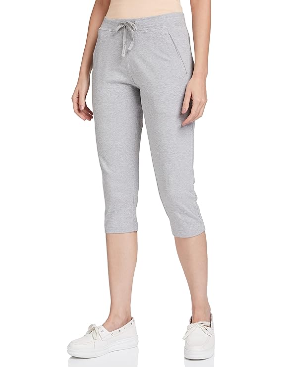 Van Heusen Women's Relaxed Fit High Rise Smart Tech+ Easy Stain Release Solid Lounge Capri