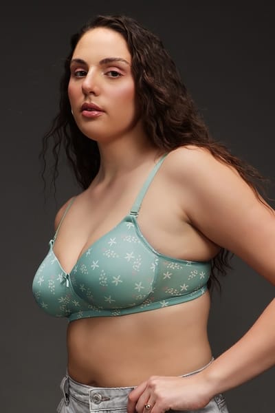Clovia Women Full Coverage Lightly Padded T-shirt Bra