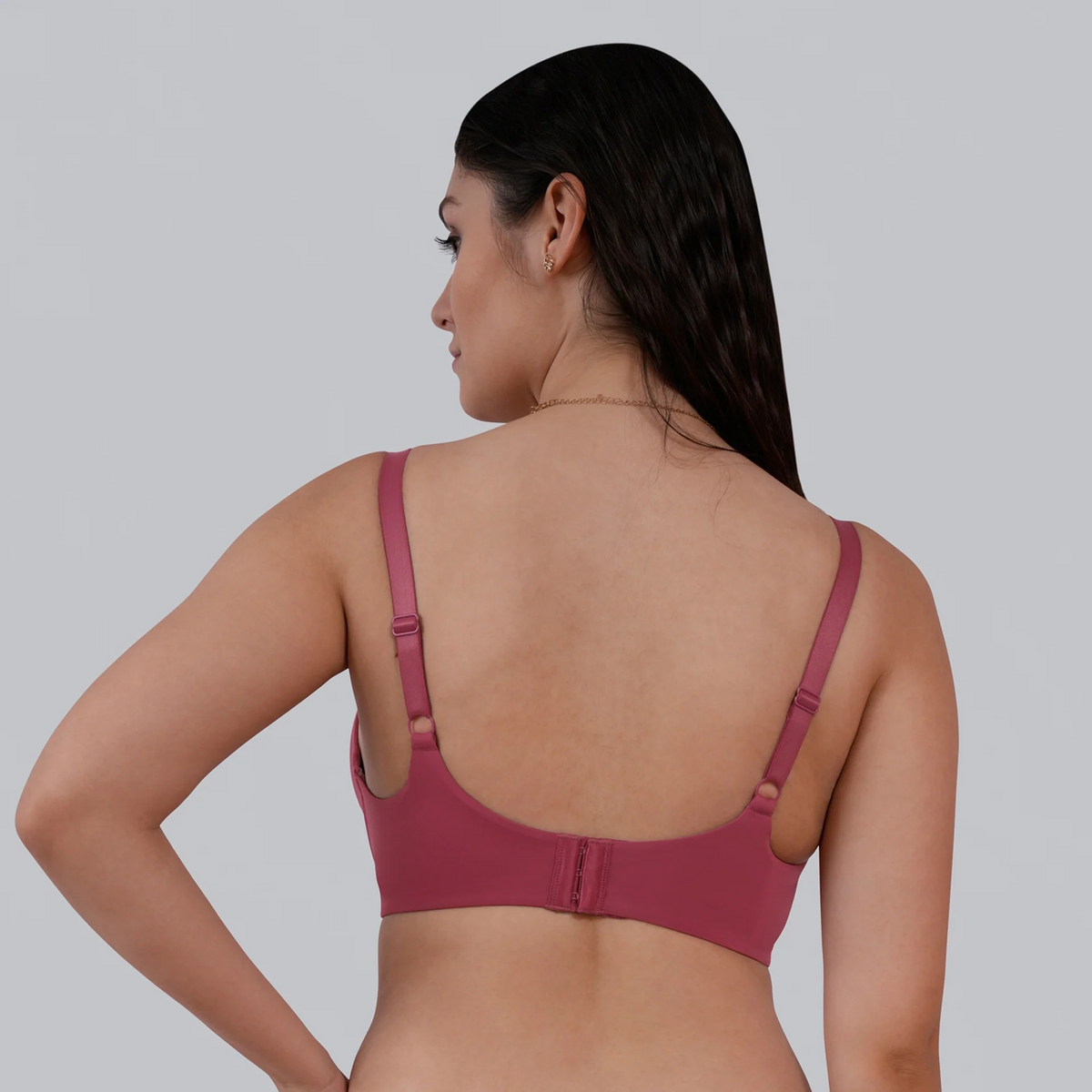 SOIE Women’s Full Coverage Padded Non-Wired Seamless T-Shirt Bra | Ultra Soft Nylon Spandex with Adjustable Straps, Side Support & Smooth Invisible Finish
