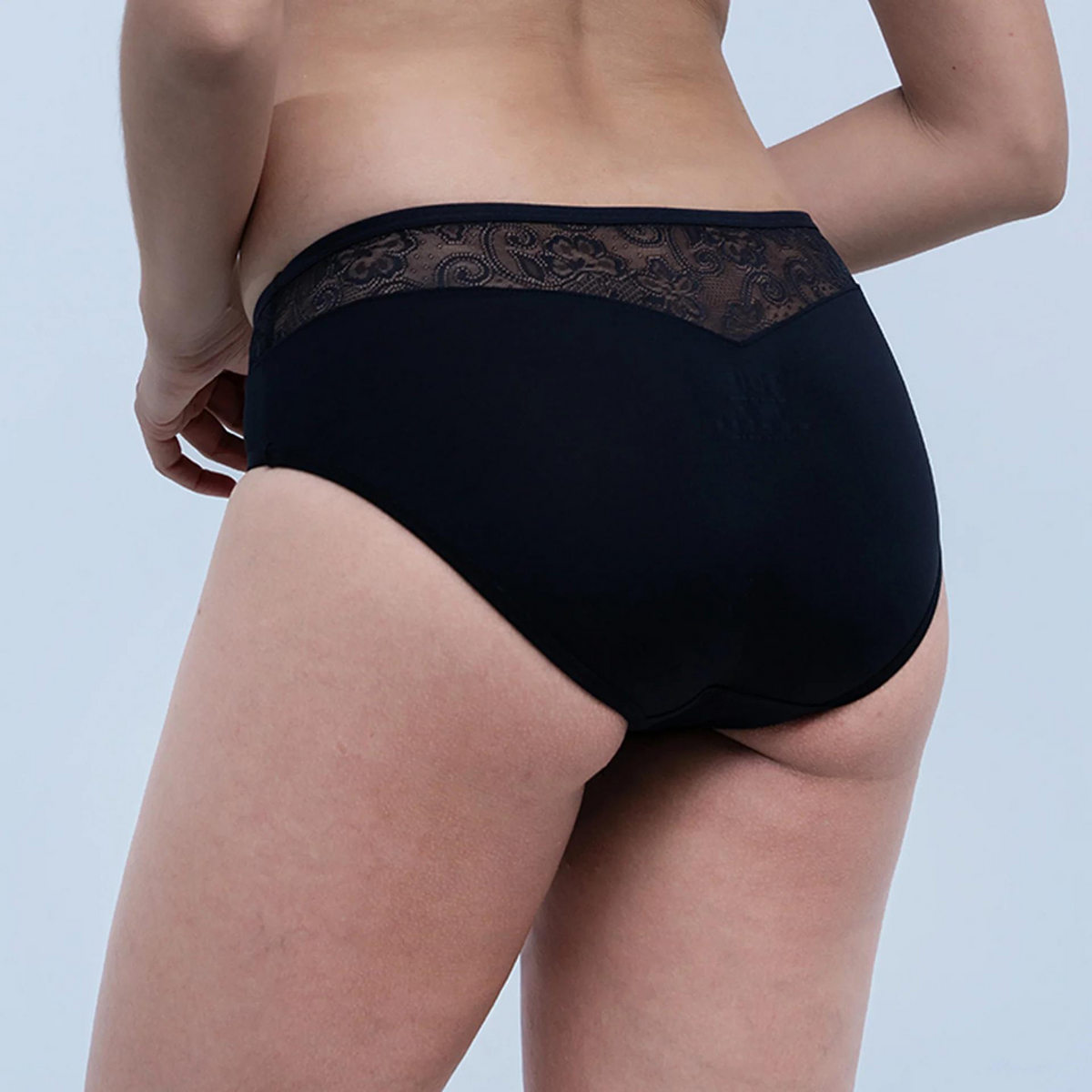 SOIE PANTY MID RISE BRIEF WITH LACE DETSILING PANTY