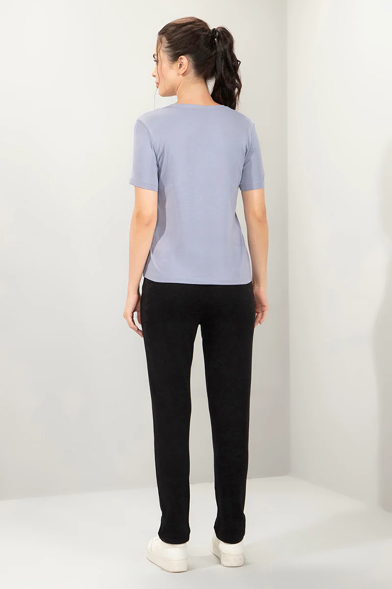 AMANTE WOMEN ESSENTIAL V-NECK PRINTED SOFT COTTON FABRIC RELAXED FIT TEE