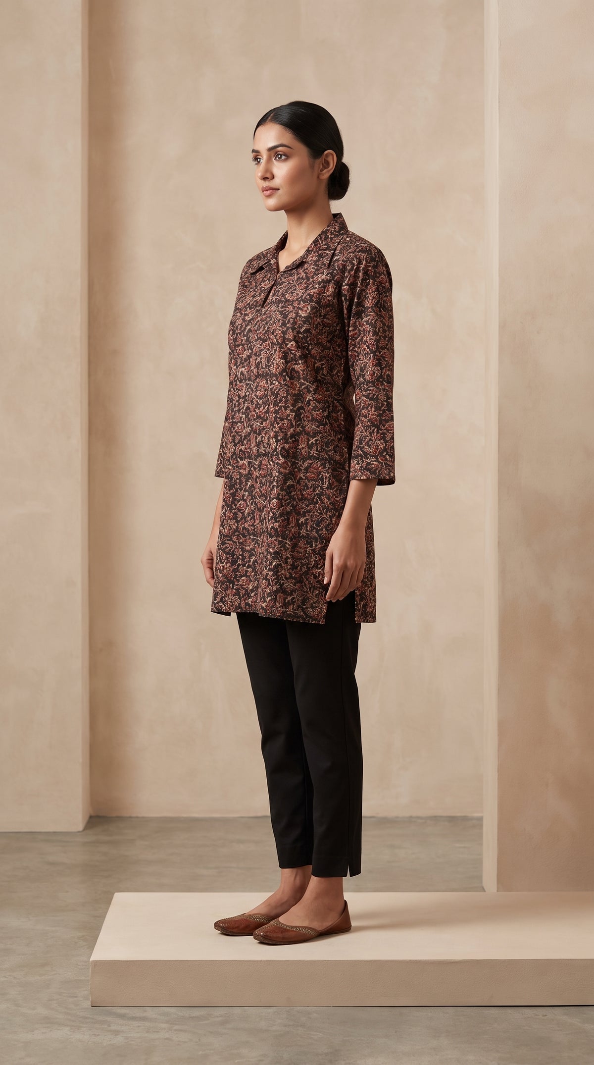 PANERI EMBROIDERY Kalamkari Heritage Printed Short Kurti